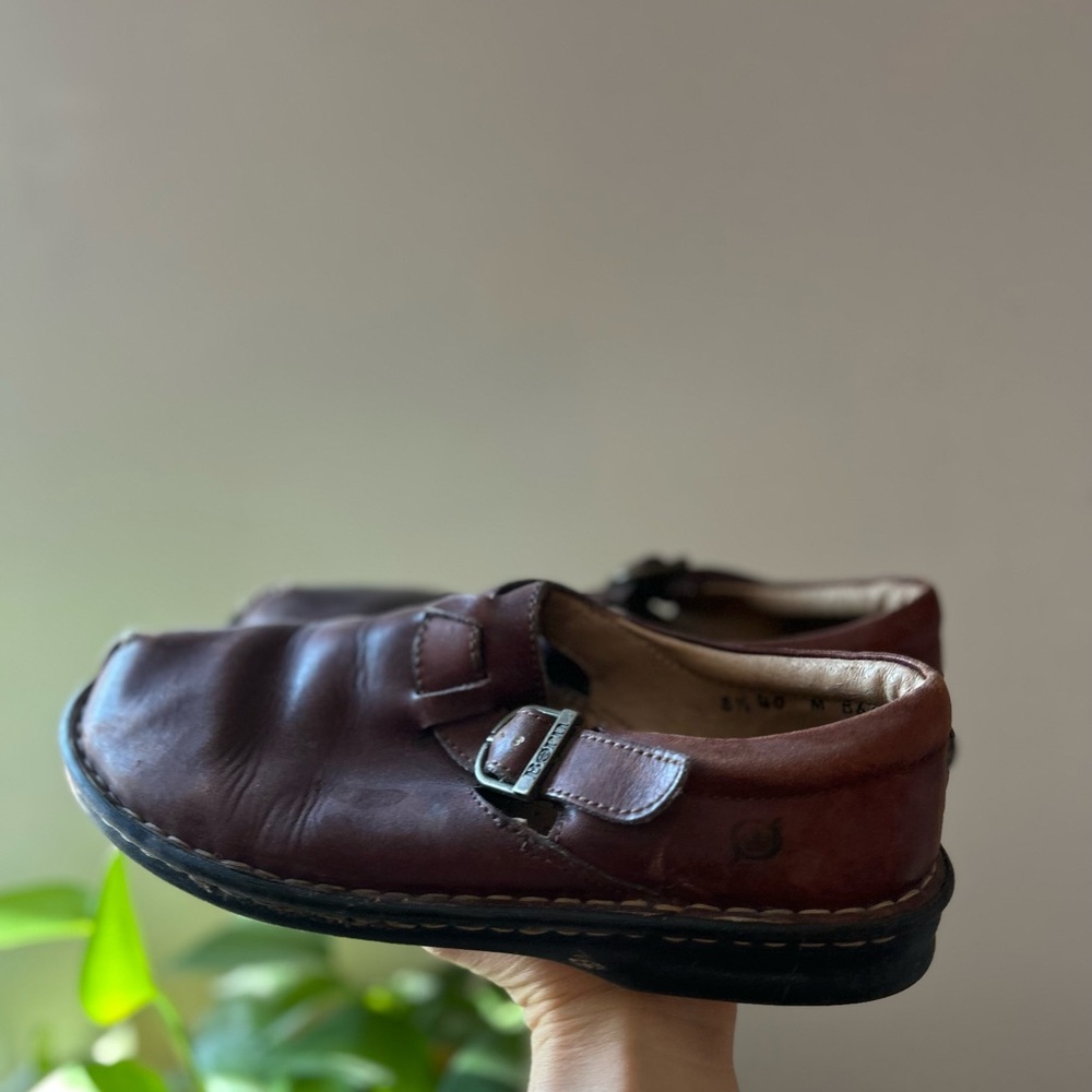 Born | Brown Leather Buckle Loafers  ~ Slip On ~ Y2K ~ 90's ~ Size 8.5 40 - Picture 2 of 4